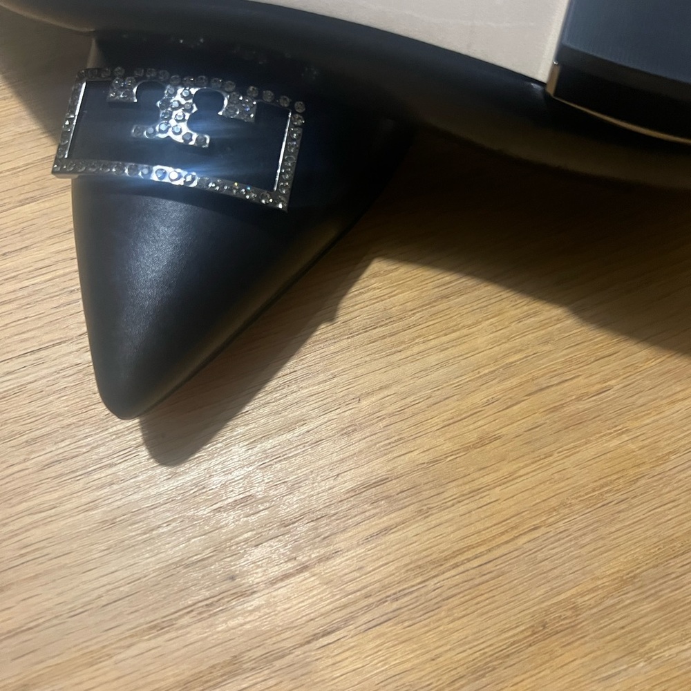 TORY BURCH GIGI 55MM EMBELLISHED
POINTY TOE PUMP BLACK size 8.5 women New - Picture 9 of 14